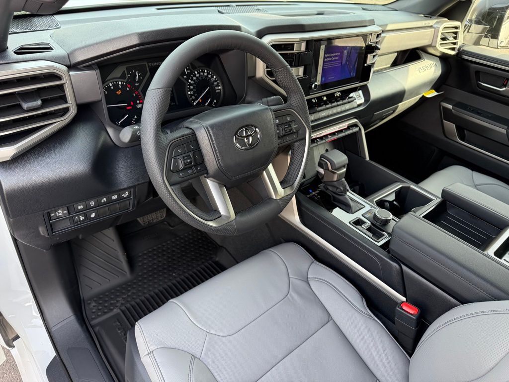 2026 Toyota Tundra SR5 - Photo 11