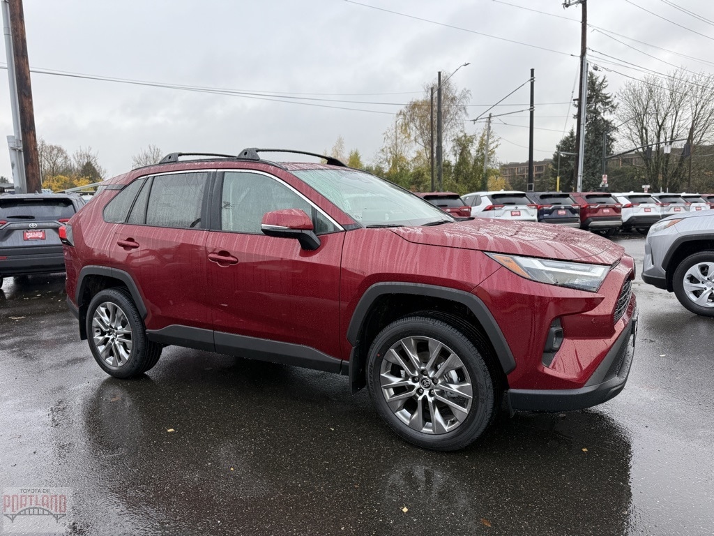 2025 Toyota RAV4 XLE Premium's photo