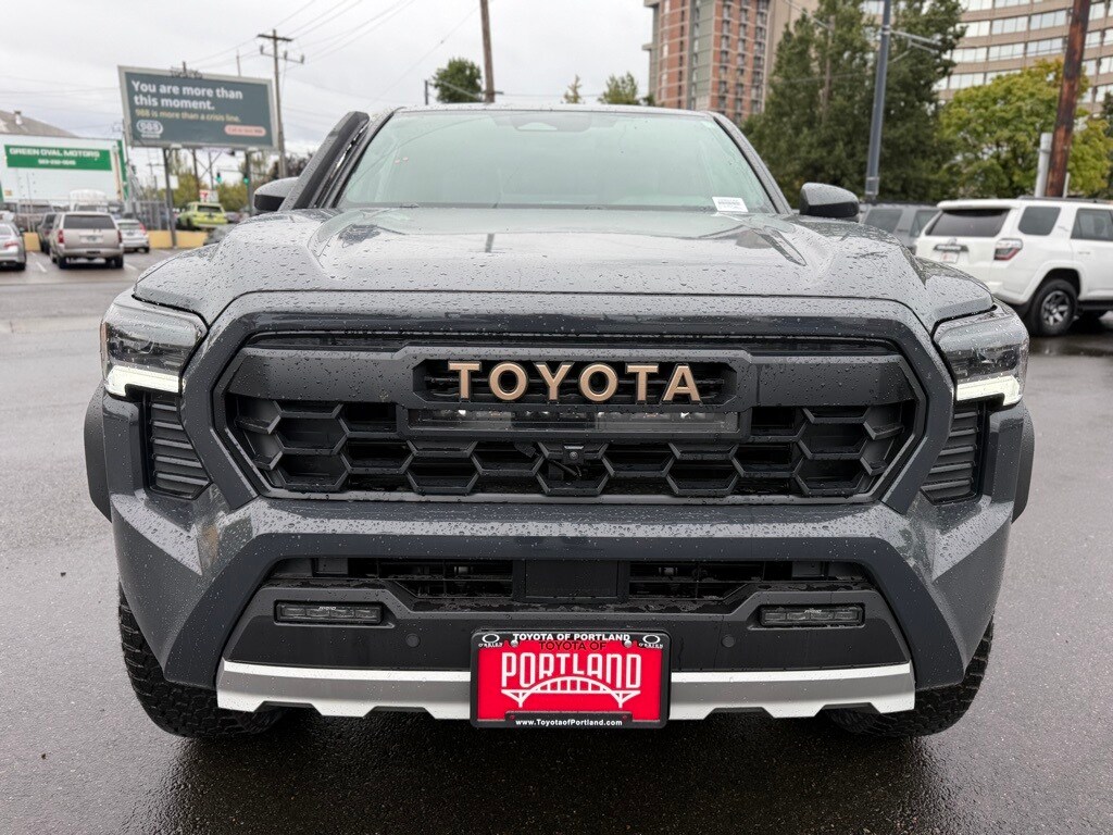2025 Toyota Tacoma Trailhunter 4x4 Double Cab photo 3