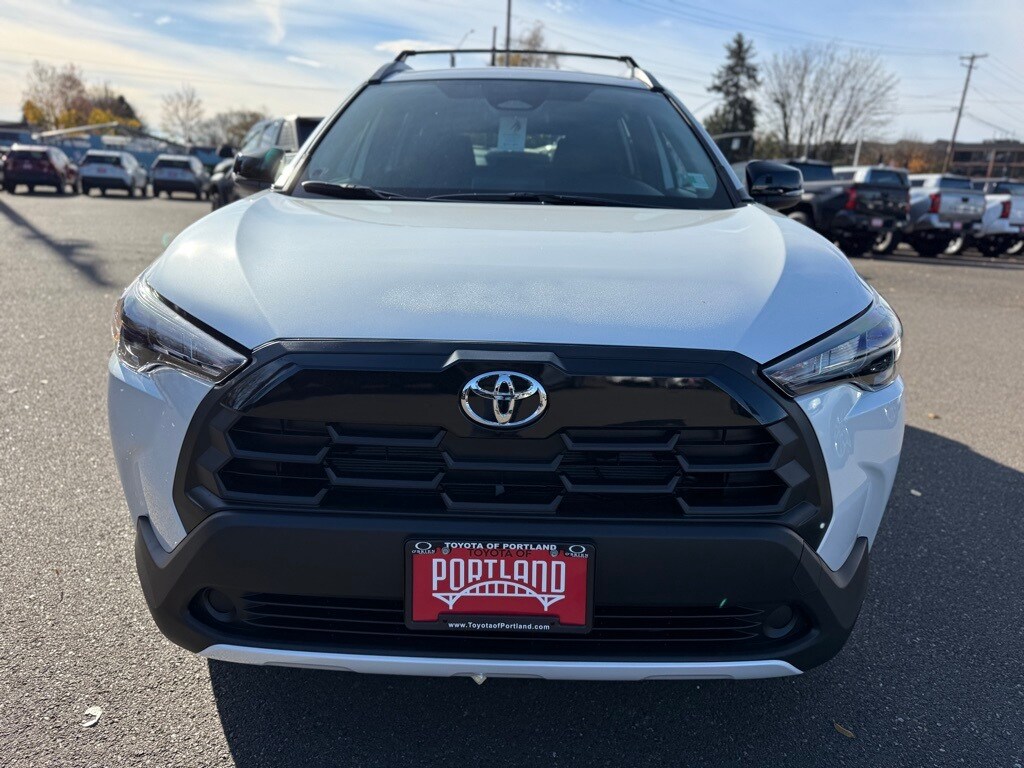 2026 Toyota Corolla Cross LE photo 3