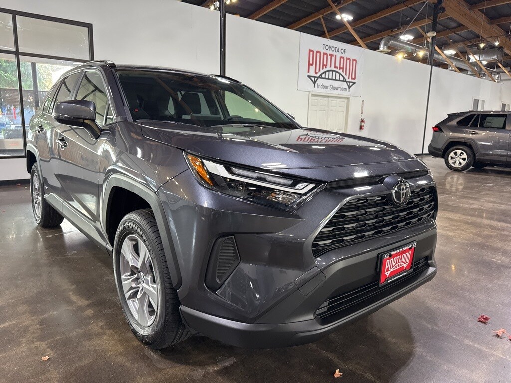 New 2025 Toyota RAV4 Hybrid XLE XLE AWD SUV