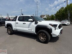 2026 Toyota Tacoma i-FORCE MAX Trailhunter 4X4 DBL CAB LB HV