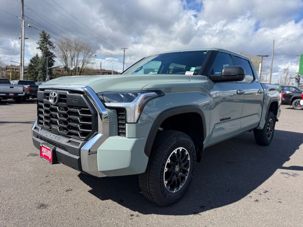 New 2026 Toyota Tundra SR5 SR5 CREWMAX 5.5