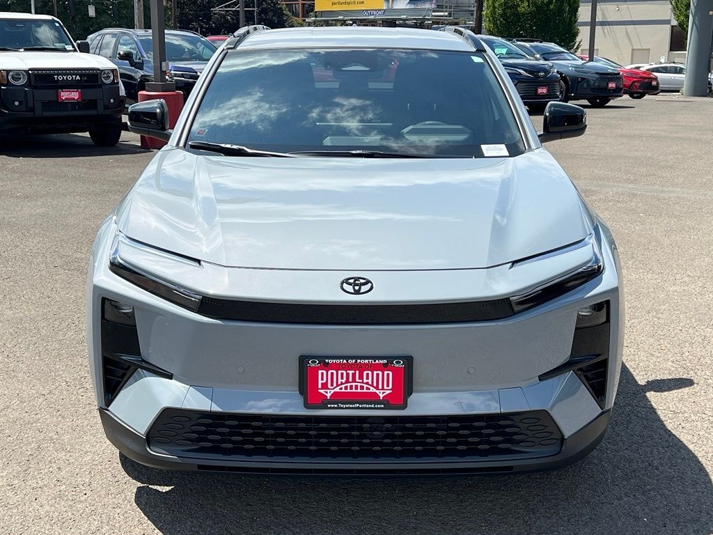 New 2026 Toyota C-HR SE SE AWD
