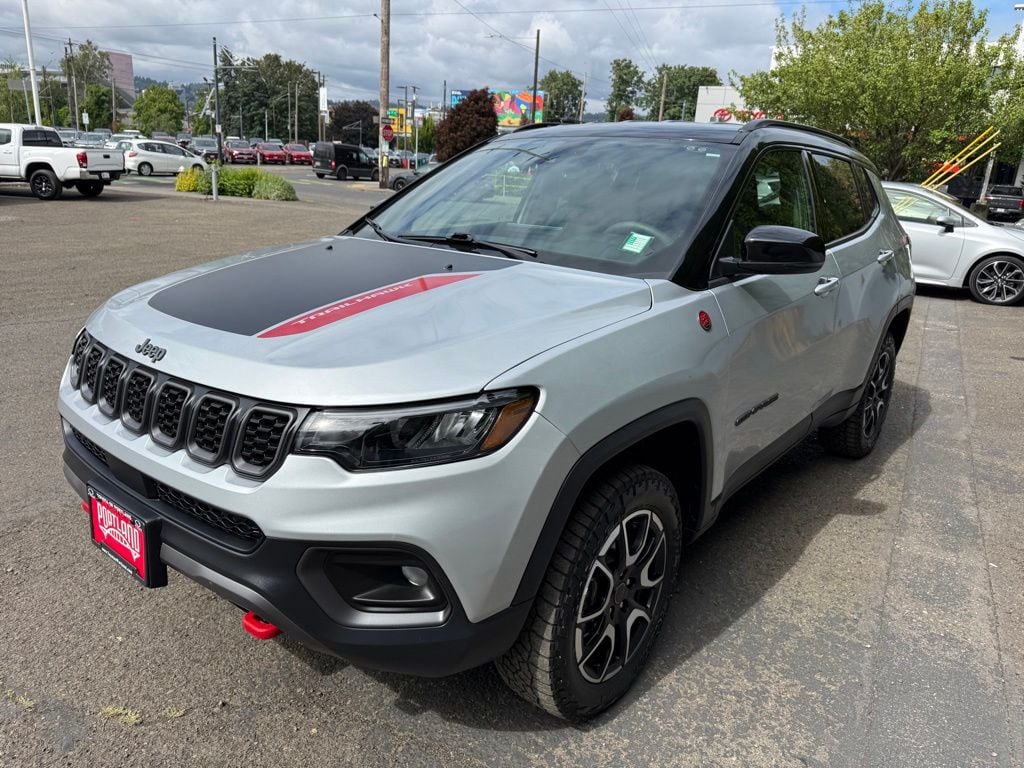 Used 2025 Jeep Compass Trailhawk SUV
