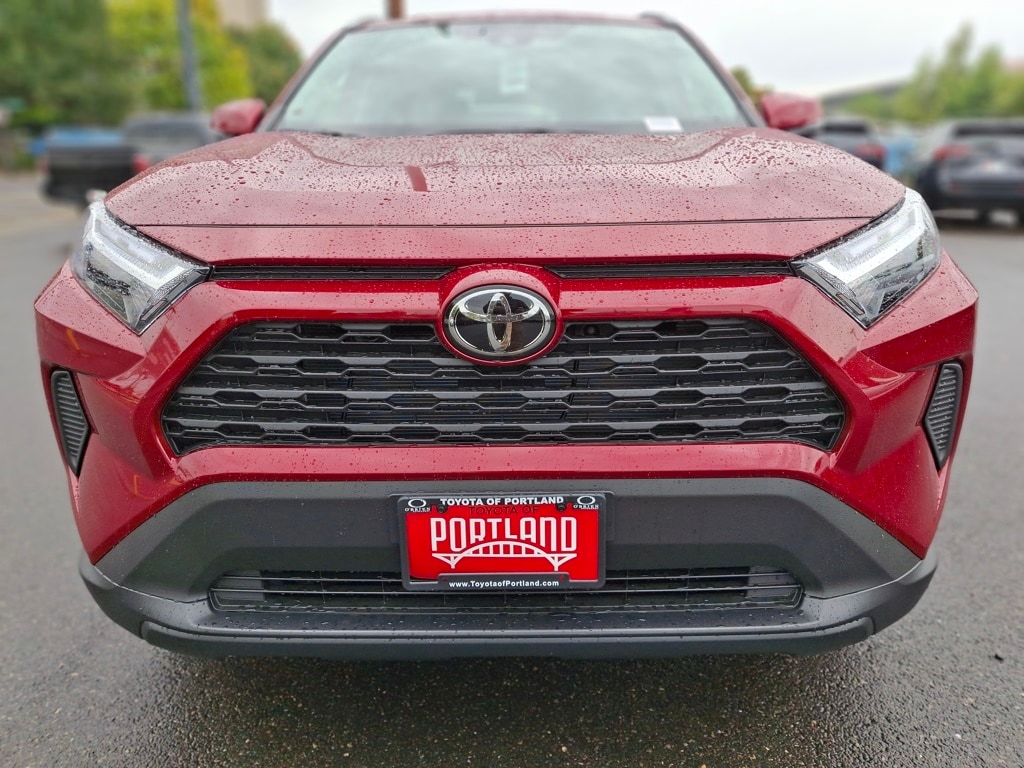 New 2025 Toyota RAV4 XLE XLE AWD SUV