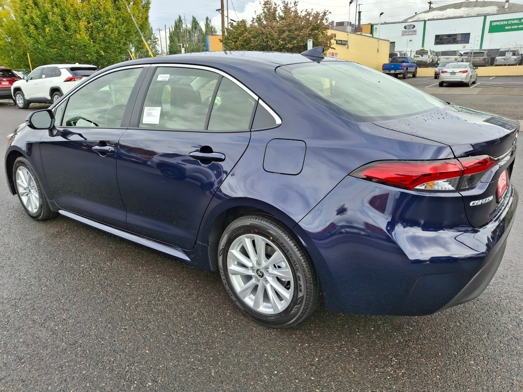 New 2026 Toyota Corolla Hybrid XLE XLE SEDAN