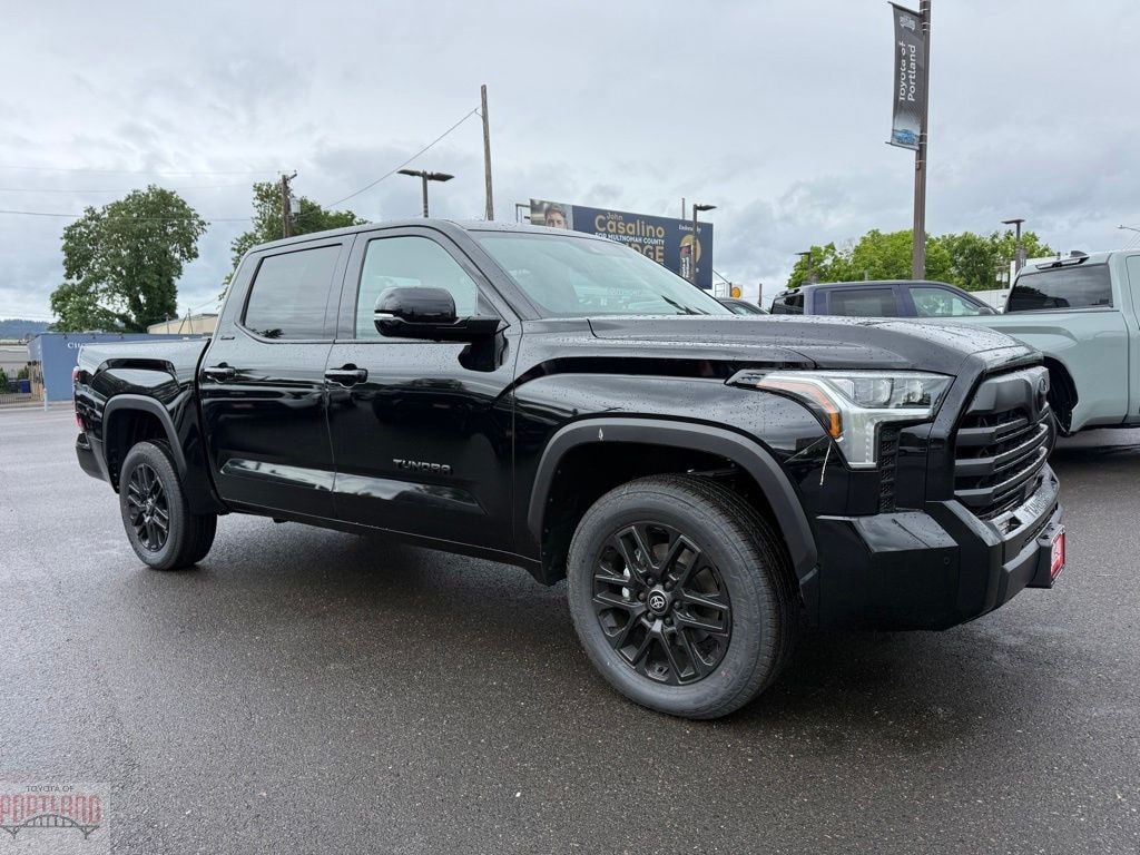 New 2026 Toyota Tundra Limited LIMITED CREWMAX 5.5