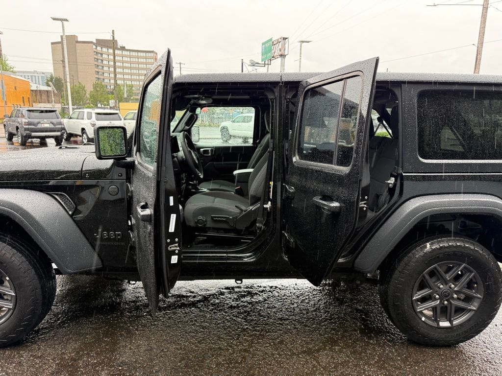 2025 Jeep Wrangler 4-Door Sport S - Photo 15