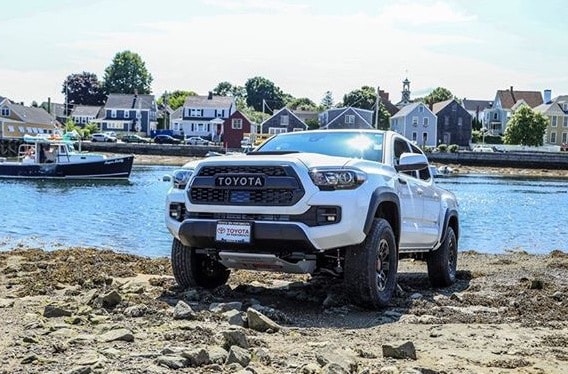 Tacoma Vs Tundra >> Toyota Tundra Vs Toyota Tacoma Toyota Of Portsmouth Tacoma Vs Tundra >> Toyota Tundra Vs Toyota Tacoma Toyota Of Portsmouth