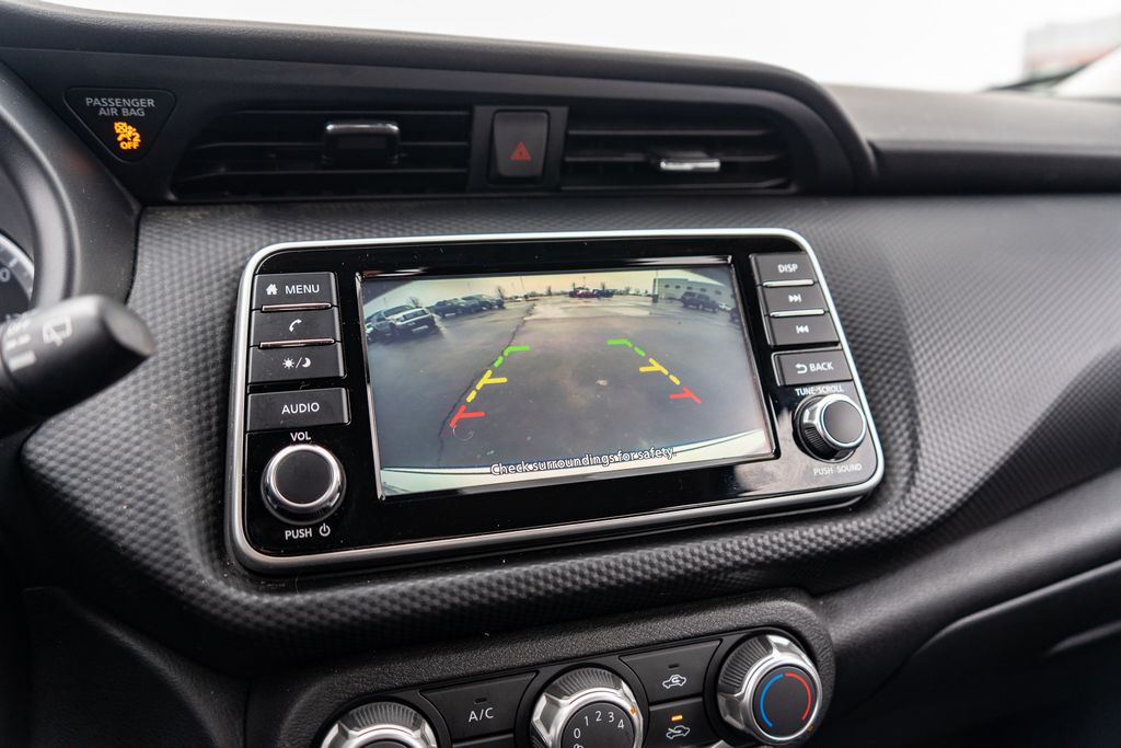 2023 NISSAN KICKS - Image 26