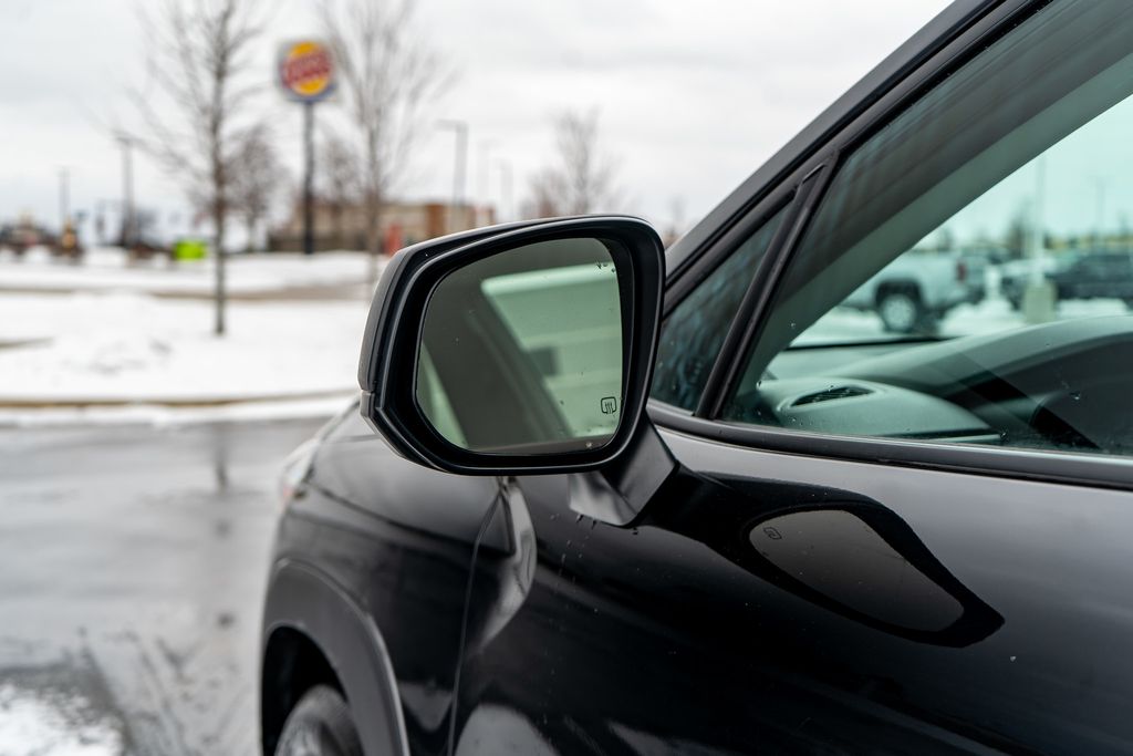 2023 TOYOTA COROLLA CROSS - Image 16