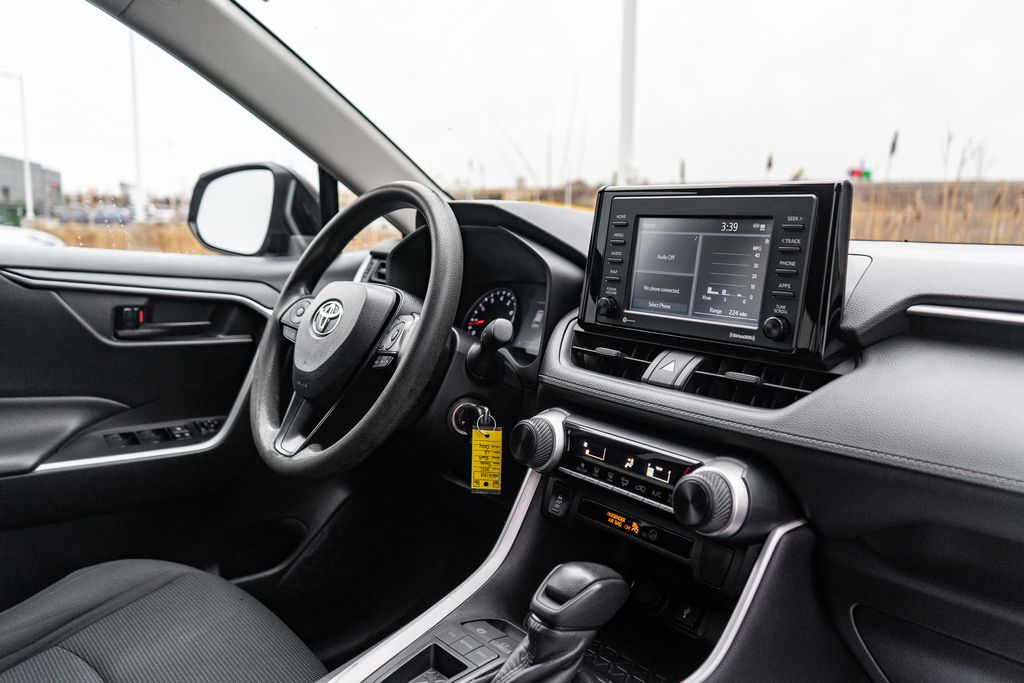 2021 TOYOTA RAV4 - Image 11