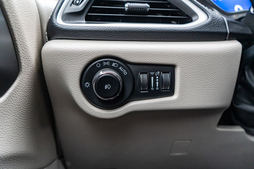 2024 CHRYSLER PACIFICA - Image 24