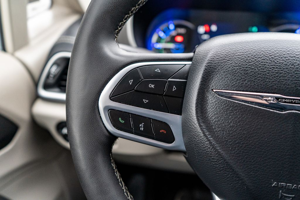 2024 CHRYSLER PACIFICA - Image 25