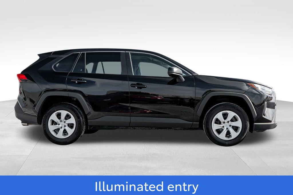 2024 TOYOTA RAV4 - Image 8