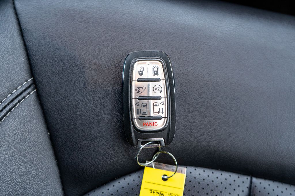 2024 CHRYSLER PACIFICA - Image 33