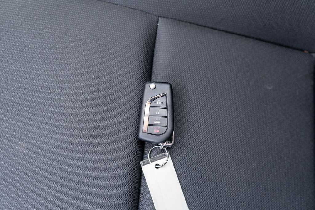 2024 TOYOTA COROLLA - Image 31