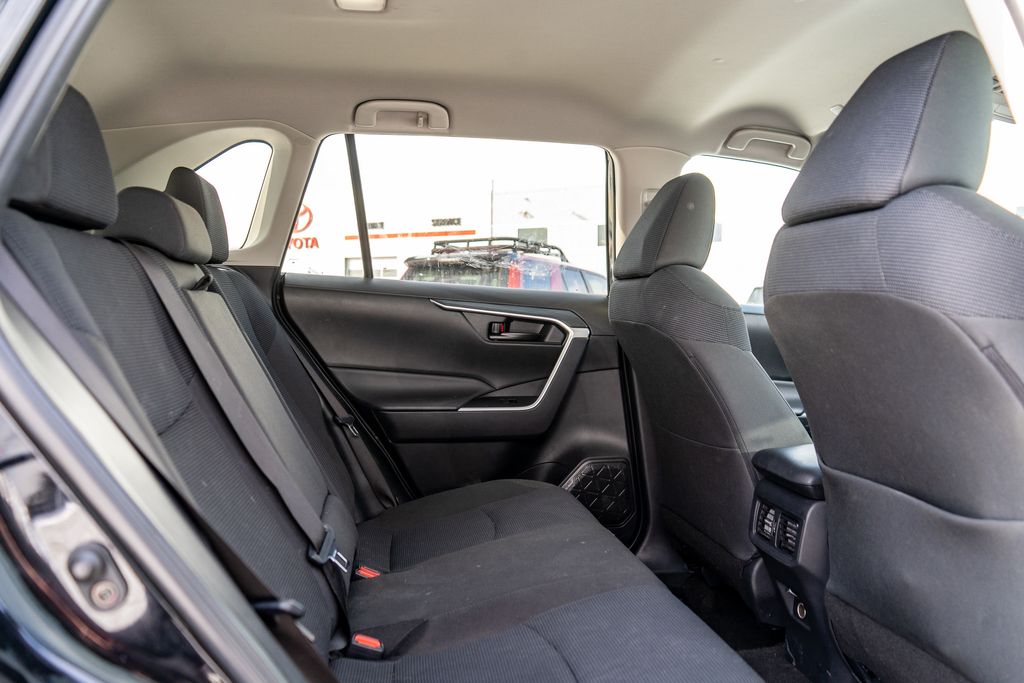 2024 TOYOTA RAV4 - Image 13