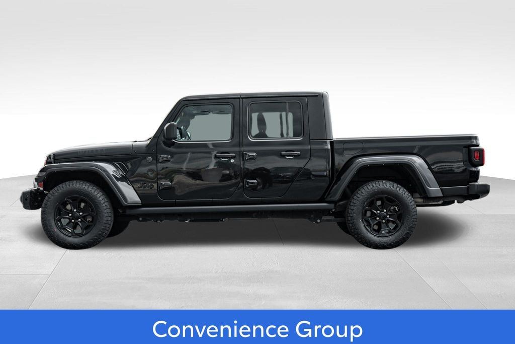 Used 2022 Jeep Gladiator Sport Truck Crew Cab