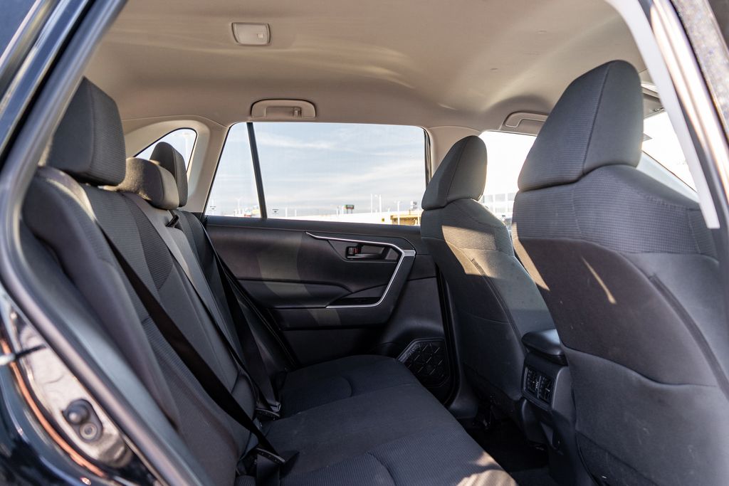 2024 TOYOTA RAV4 - Image 13