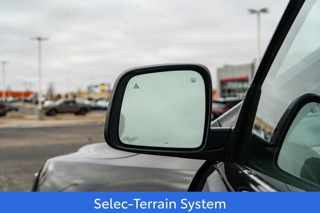 2022 JEEP GRAND CHEROKEE - Image 17