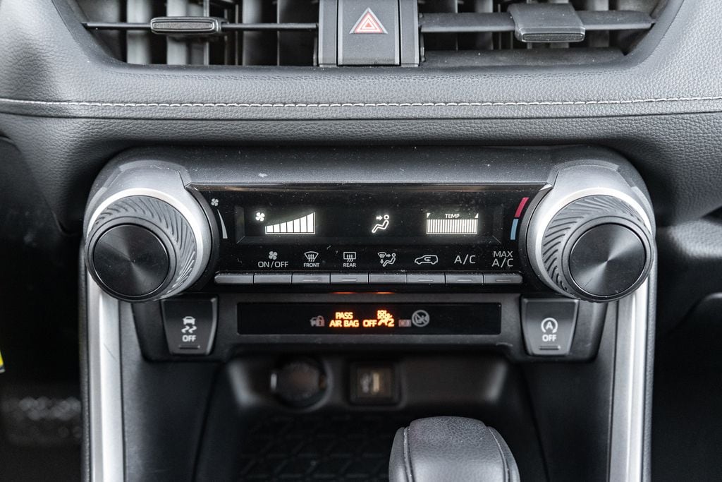 2024 TOYOTA RAV4 - Image 28