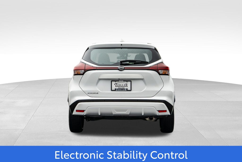2023 NISSAN KICKS - Image 6