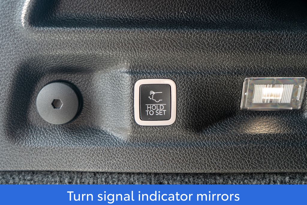 2023 JEEP GRAND CHEROKEE L - Image 11