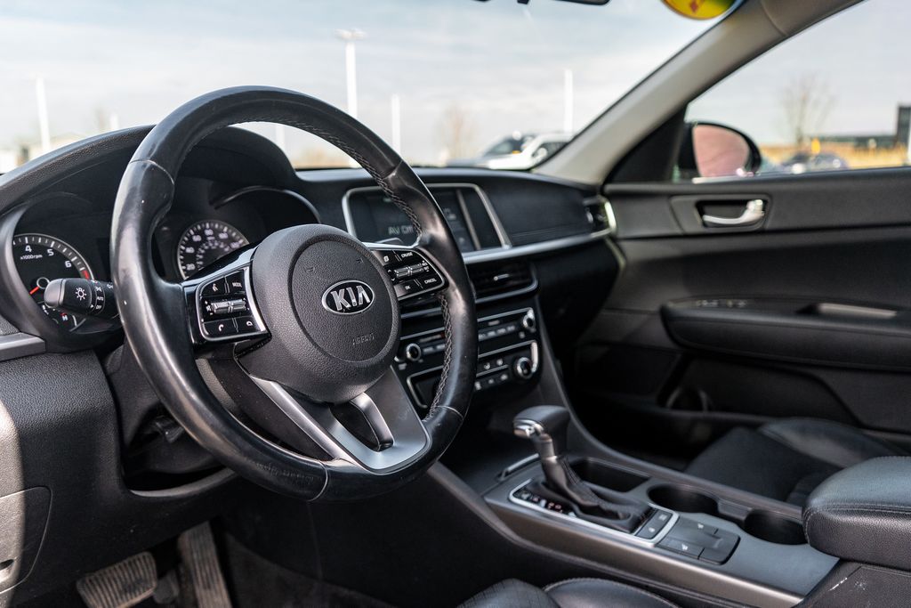 2020 KIA OPTIMA - Image 18
