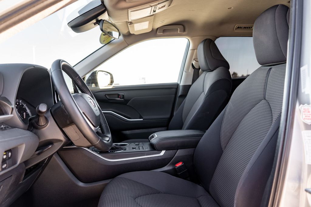 2024 TOYOTA HIGHLANDER - Image 21