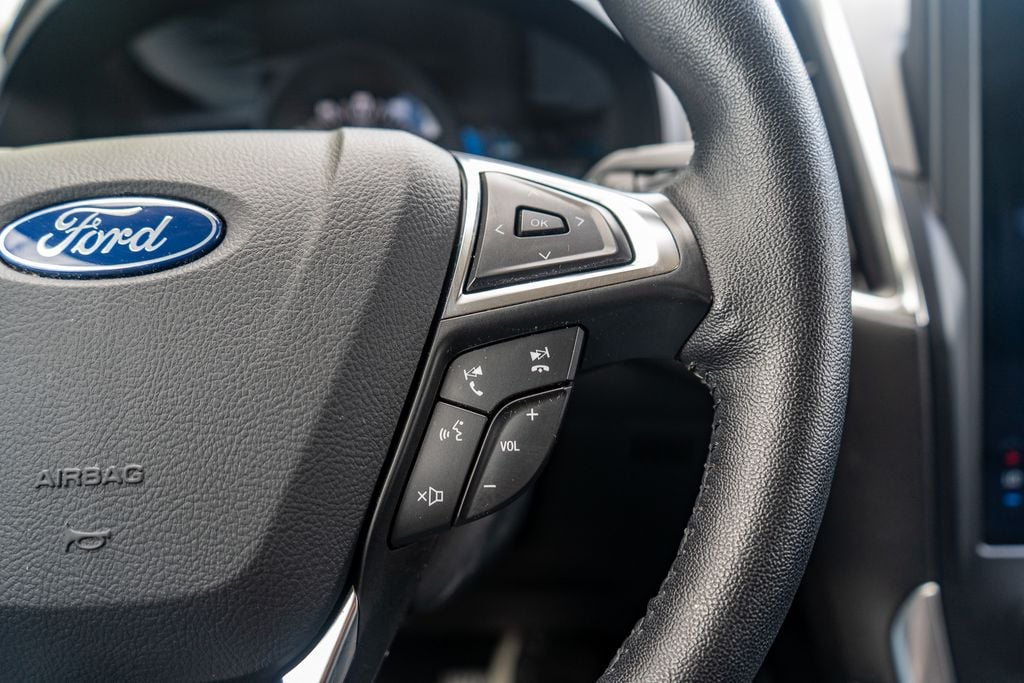 2024 Ford Edge Titanium - Photo 22
