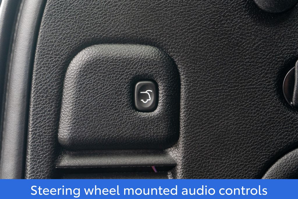 2022 JEEP GRAND CHEROKEE - Image 11