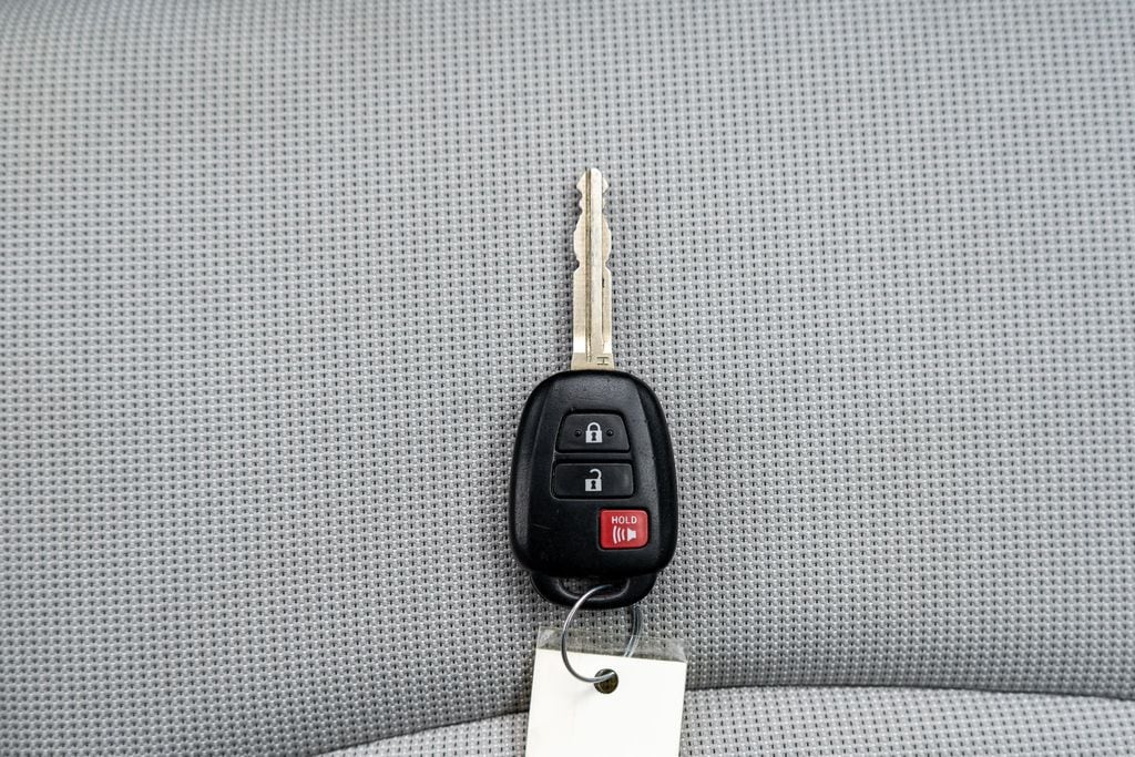 2023 TOYOTA COROLLA CROSS - Image 31