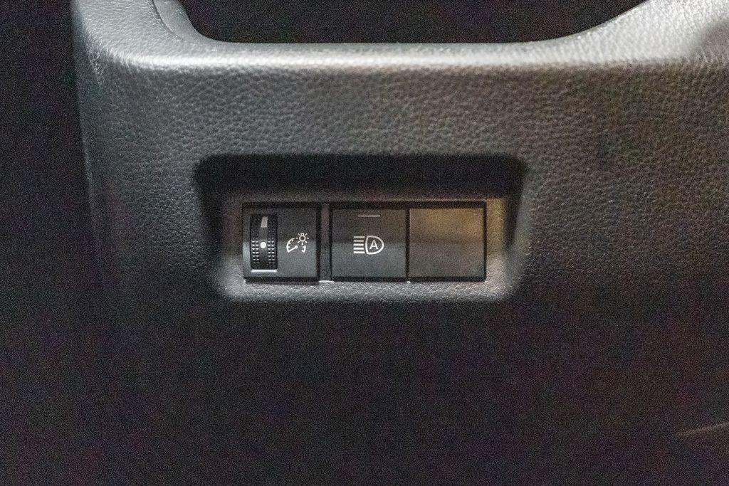 2024 TOYOTA RAV4 - Image 20