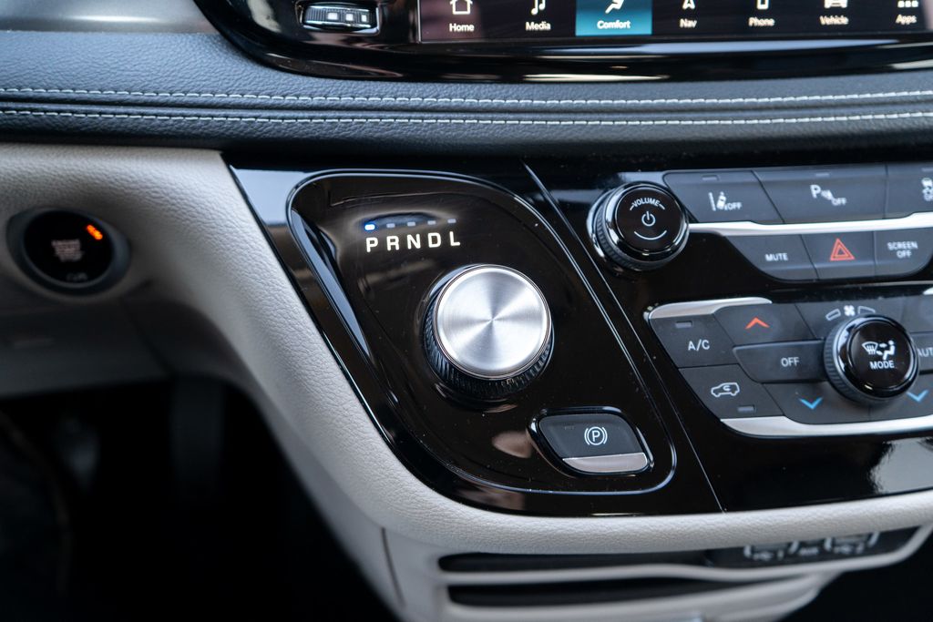 2024 CHRYSLER PACIFICA - Image 28