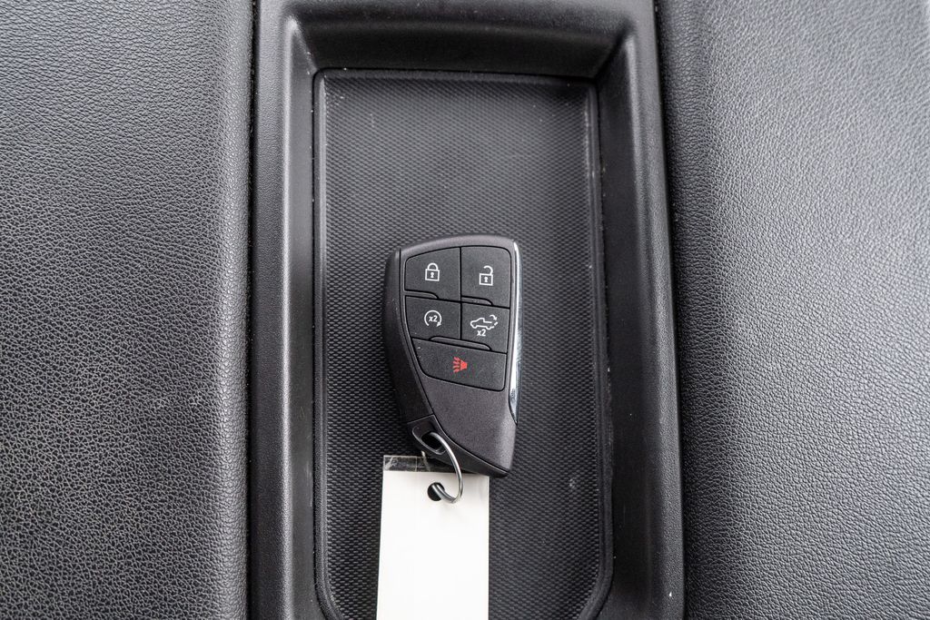 2023 CHEVROLET SILVERADO - Image 30