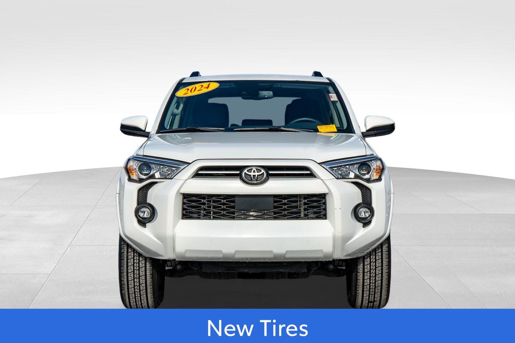 2024 TOYOTA 4RUNNER - Image 2
