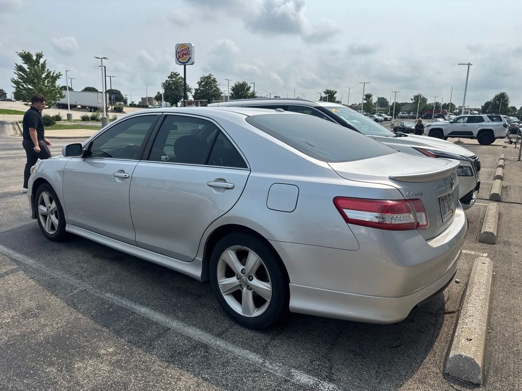 Used 2011 Toyota Camry SE Sedan