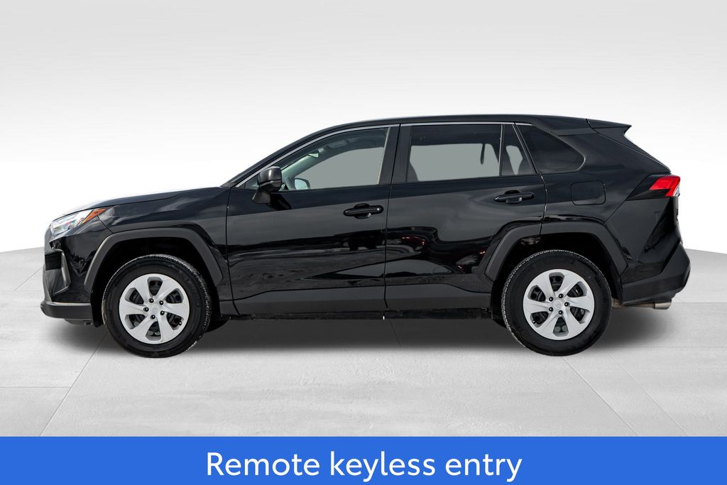 2024 TOYOTA RAV4 - Image 4