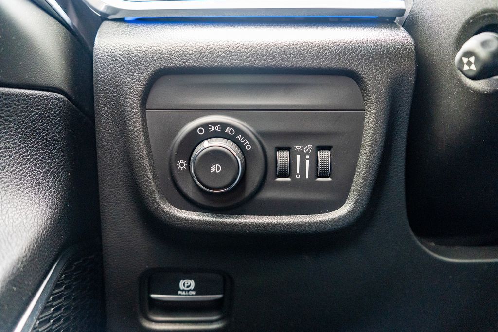 2023 JEEP GRAND CHEROKEE L - Image 21