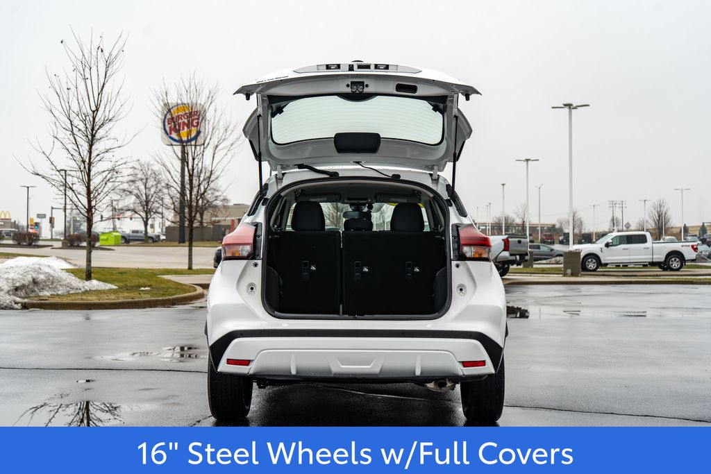 2023 NISSAN KICKS - Image 10