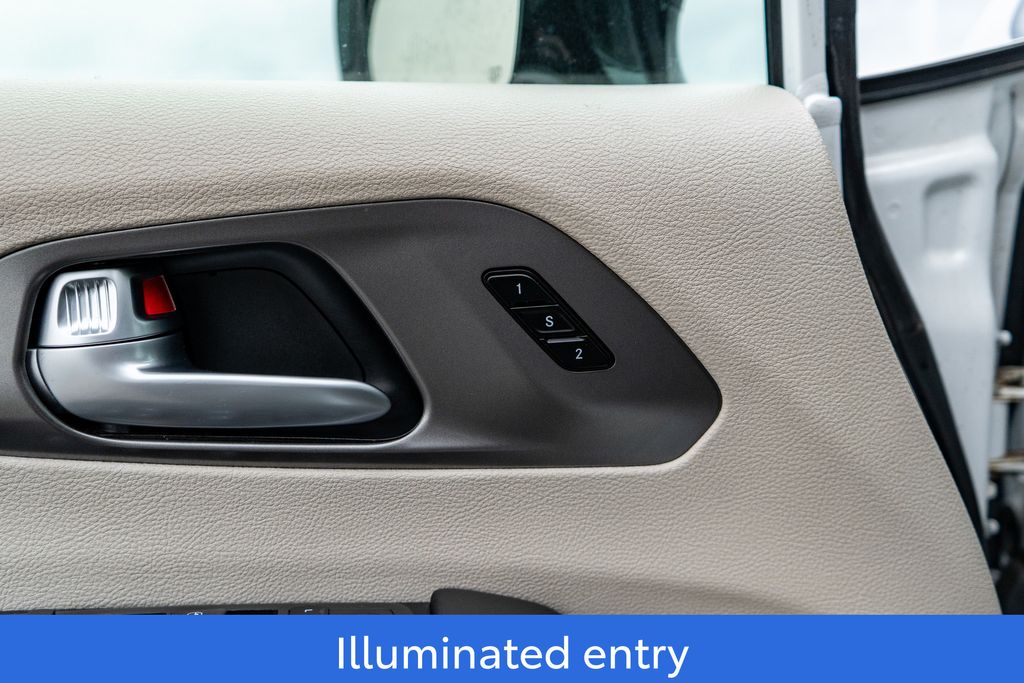 2024 CHRYSLER PACIFICA - Image 19