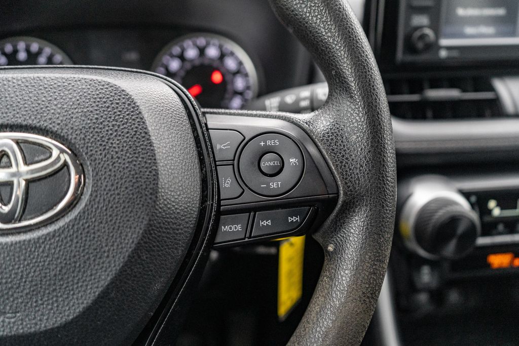 2021 TOYOTA RAV4 - Image 22