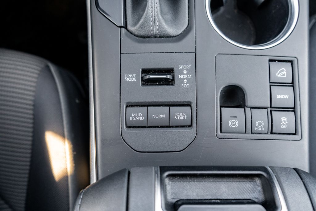 2024 TOYOTA HIGHLANDER - Image 29