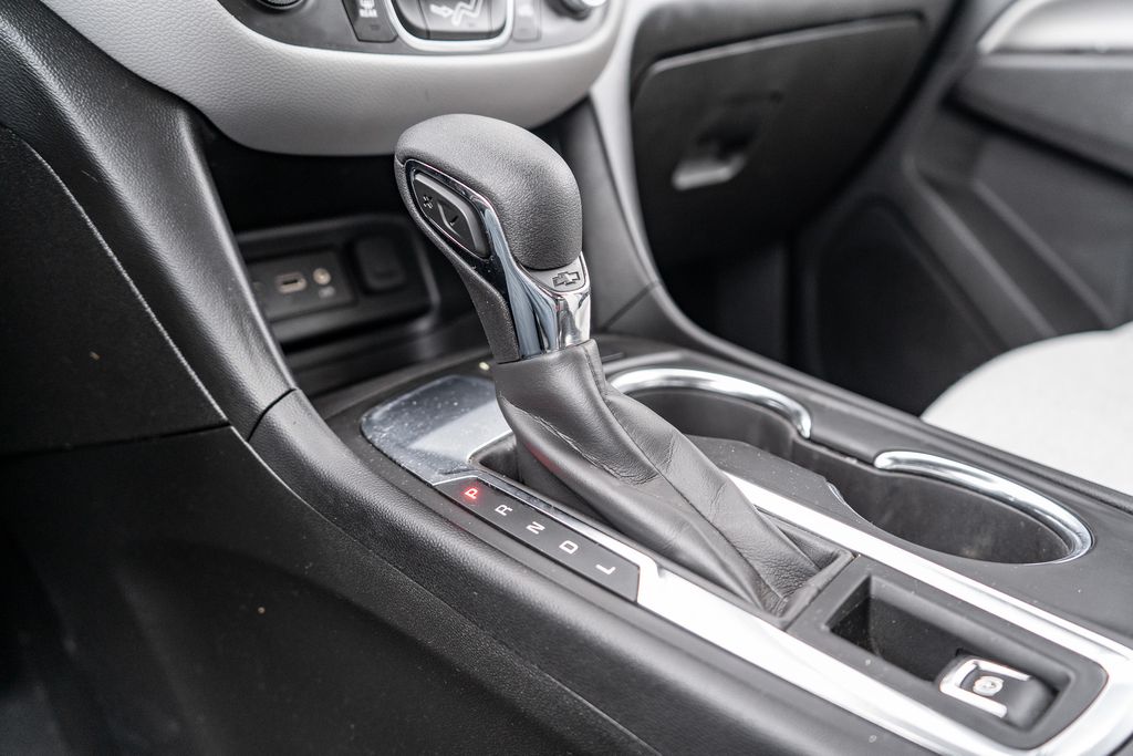 2022 Chevrolet Equinox 2FL - Photo 25