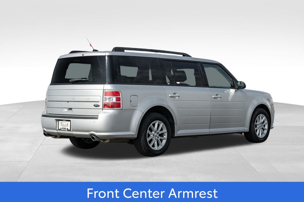 2017 Ford Flex SE - Photo 7