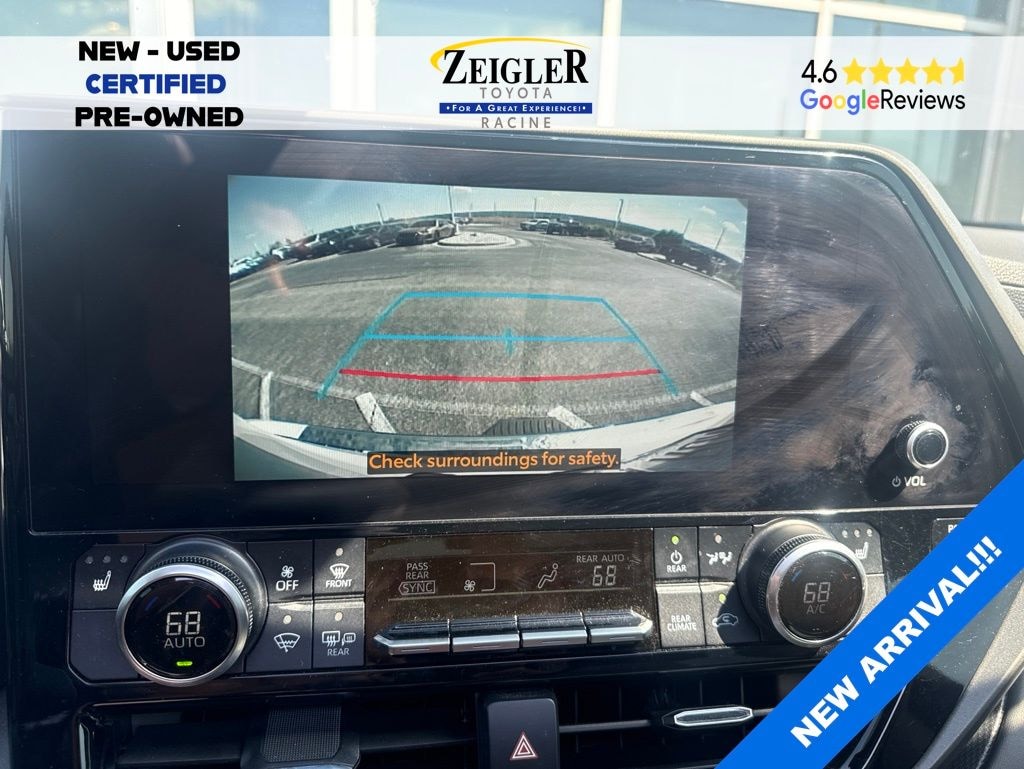 Used 2023 Toyota Highlander Hybrid XLE Bronze SUV