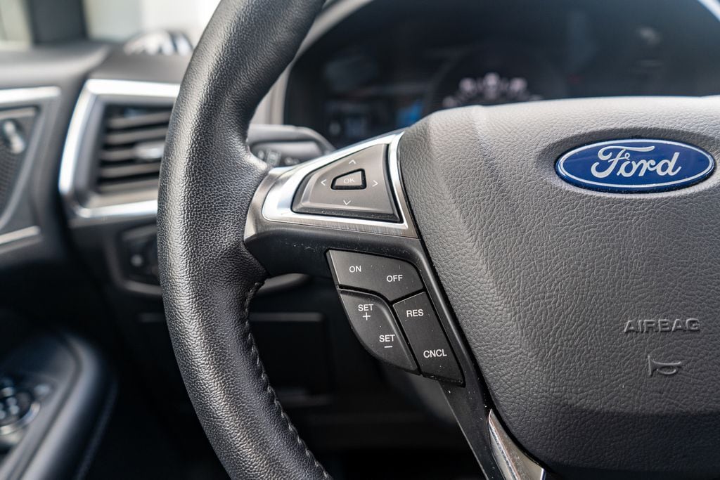 2024 Ford Edge Titanium - Photo 21
