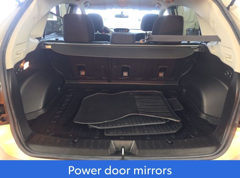 2017 SUBARU CROSSTREK - Image 8